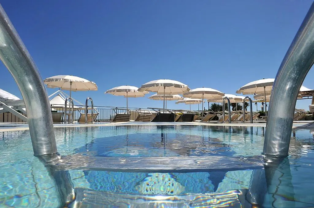 בלריה-איגאה מרינה Hotel Gradara  בלריה-איגאה מרינה